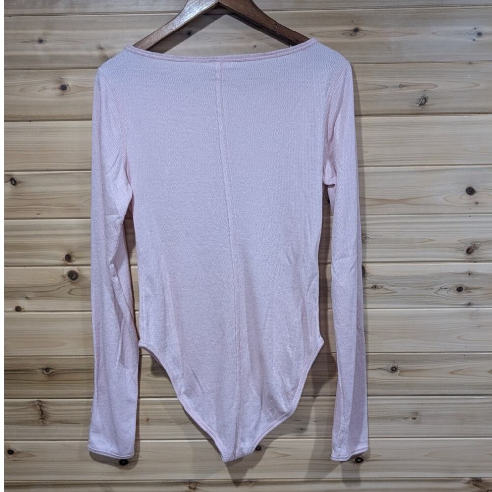 Free‎ People Bodysuit Womens Large Light Pink Henley Long Sleeve - Picture 3 of 9